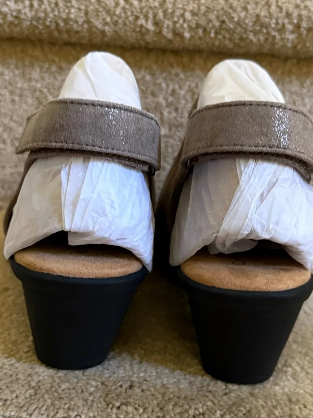 Comfortiva Smoke Suede Suede Cutout Peep-Toe Sandals 9.5 WW - Brand new
